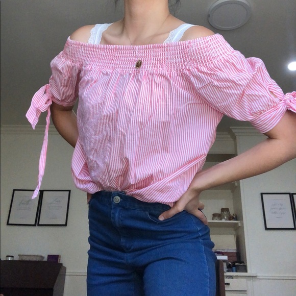 Vintage Off-the-Shoulder Pastel Pink & White Striped Puff Sleeve Blouse - Picture 4 of 6